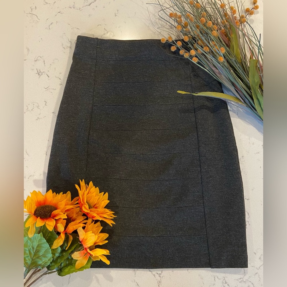 White House | Black Market Gray Pencil Skirt